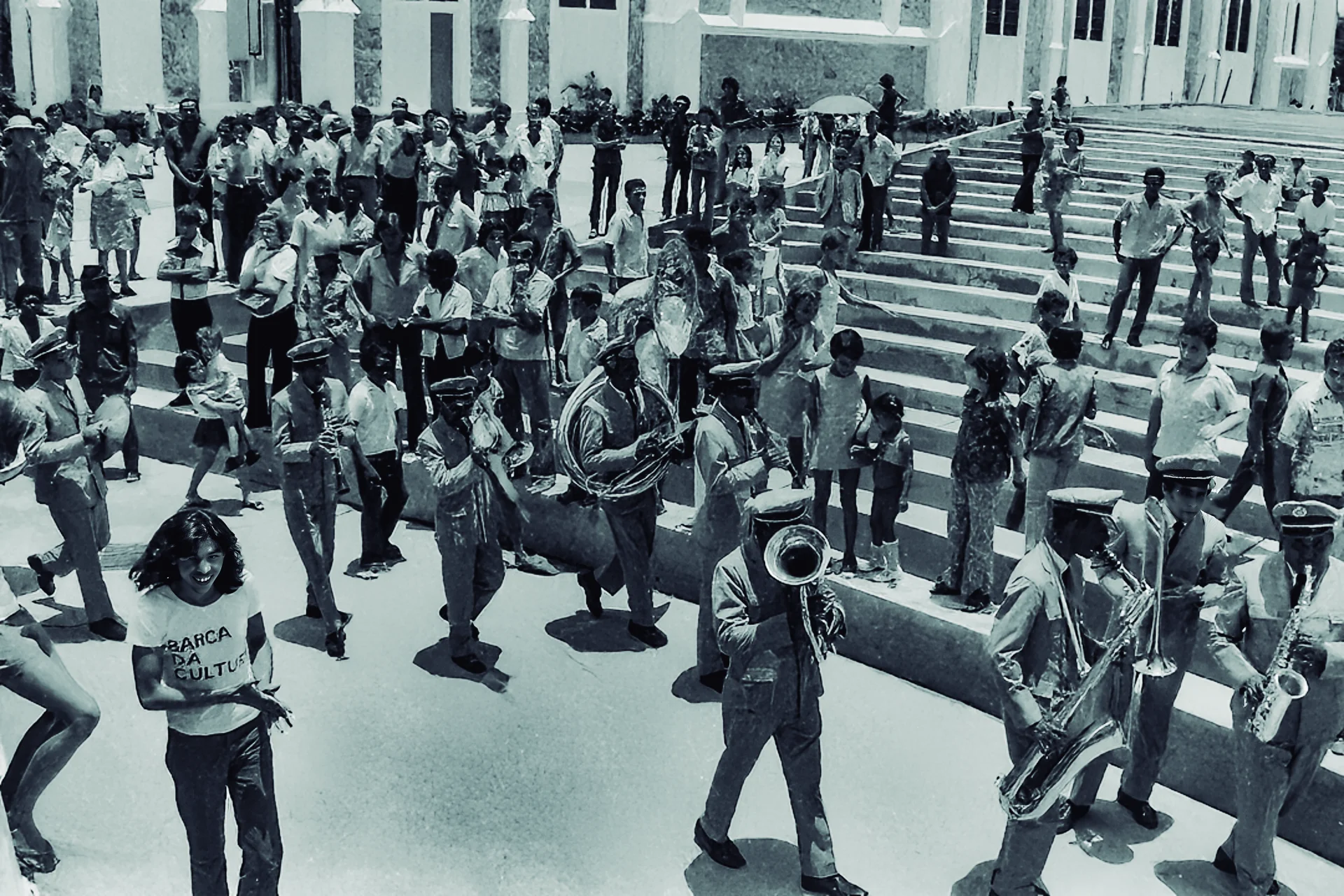 PARA VER A BANDA PASSAR